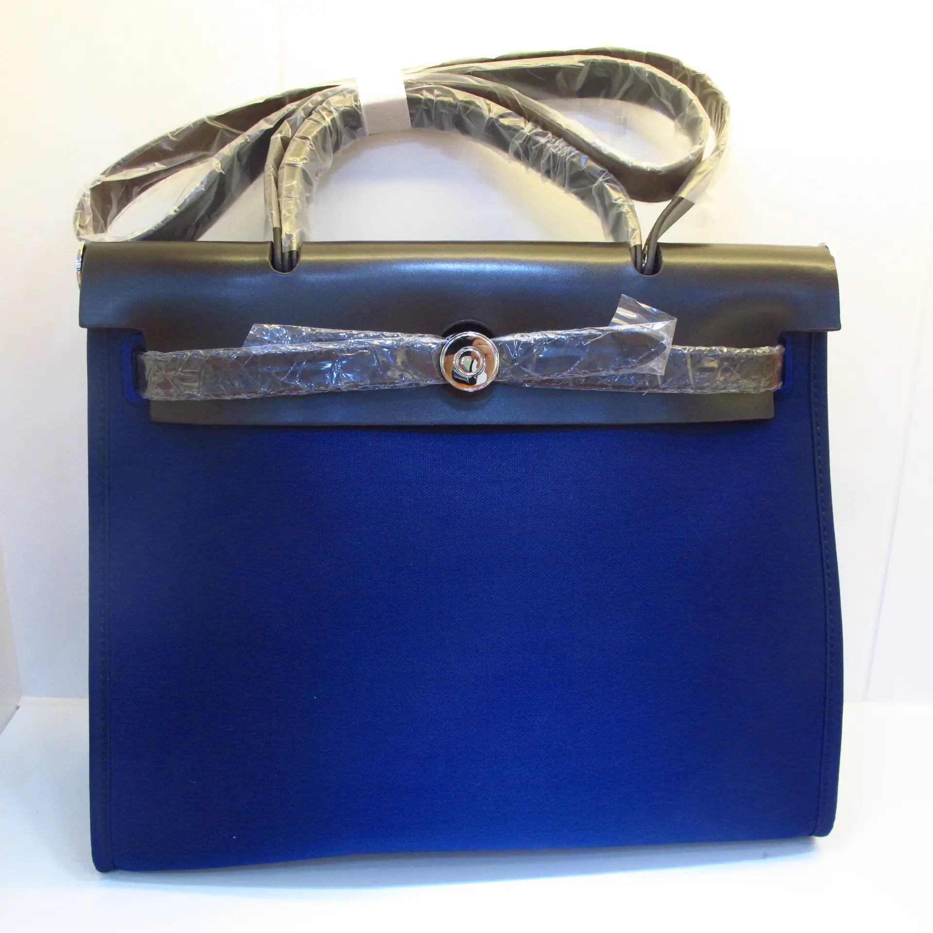 Elegant Retro Kelly Crossbody