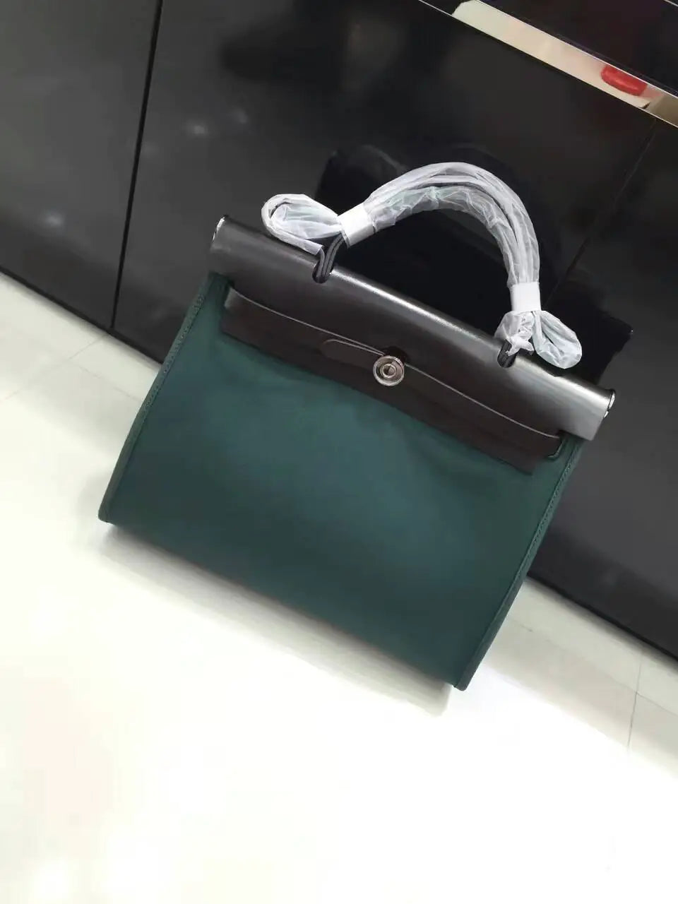 Elegant Retro Kelly Crossbody