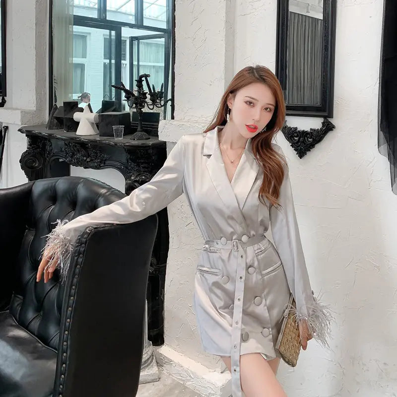Chicyou Elegant Silver Black Satin Blazer with Ostrich Sleeves